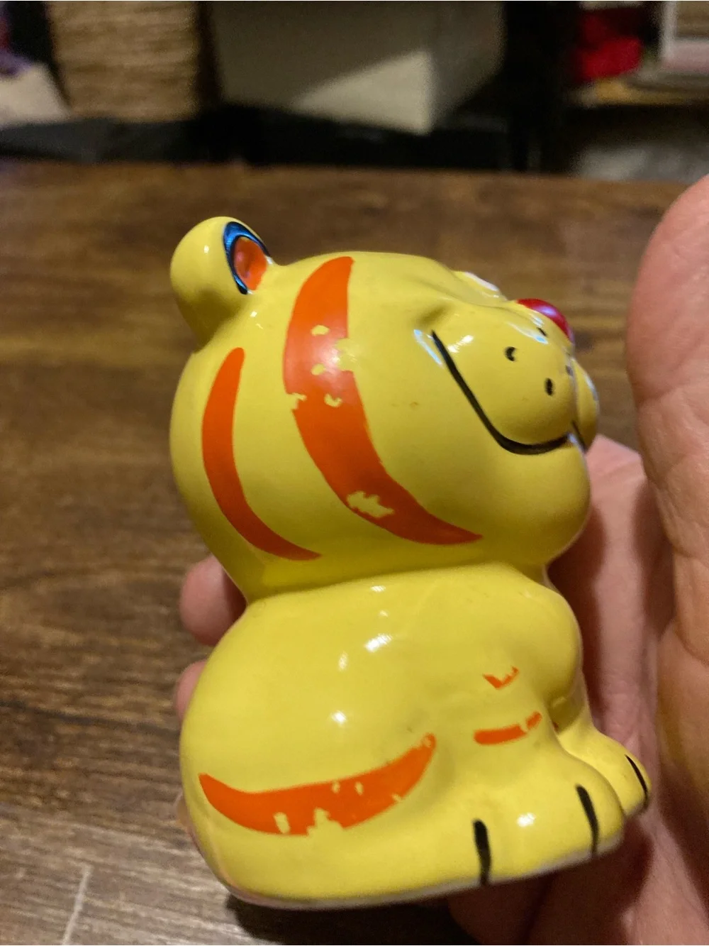 Whimsical yellow w/orange ceramic cat salt & pepper shakers